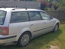 Srebrny Używany 2004 VW Passat Kombi | 4500 zł (Dobra cena)