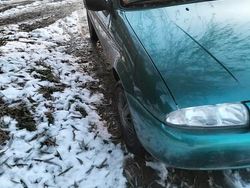 Zielony Używany 1999 Ford Fiesta Sedan/Limuzyna | 1200 zł