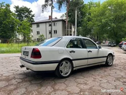 Biały Używany 1993 Mercedes C180 Sedan/Limuzyna | 4850 zł