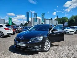 Czarny Używany 2018 Skoda Octavia Kombi | 58 500 zł (Uczciwa cena)