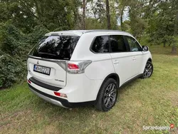 Biały Używany 2014 Mitsubishi Outlander SUV | 43 500 zł (Drogi)