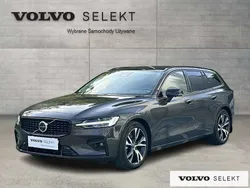 Szary Używany 2024 Volvo V60 Kombi | 169 900 zł (Uczciwa cena)