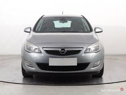 Szary Używany 2010 Opel Astra Hatchback | 21 999 zł (Uczciwa cena)