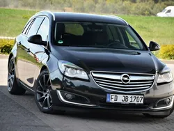 Czarny (metalik, perła) Używany 2013 Opel Insignia Kombi | 29 900 zł (Uczciwa cena)