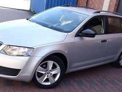 Srebrny Używany 2014 Skoda Octavia Kombi | 33 899 zł (Dość drogi)