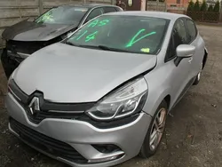 Srebrny Używany 2017 Renault Clio IV Hatchback | 13 900 zł