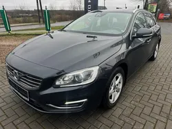 Grafitowy (metalik) Używany 2015 Volvo V60 Kombi | 43 900 zł (Uczciwa cena)