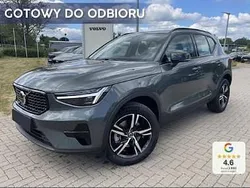 Inny kolor Nowe 2025 Volvo XC40 Plus SUV | 188 200 zł