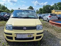 Żółty Używany 2010 Fiat Panda Hatchback | 9900 zł (Dość drogi)