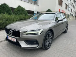 Szary (metalik) Używany 2019 Volvo V60 Kombi | 79 900 zł (Dość drogi)