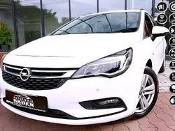 Biały Używany 2018 Opel Astra Kombi | 35 900 zł (Uczciwa cena)