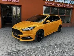 Złoty Używany 2017 Ford Focus ST Sedan/Limuzyna | 57 900 zł