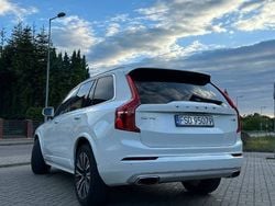 Biały Używany 2021 Volvo XC90 SUV | 198 000 zł (Drogi)