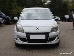 Biały Używany 2010 Renault Scénic III Minivan | 15 999 zł (Uczciwa cena)