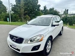 Biały Używany 2010 Volvo XC60 SUV | 20 900 zł (Uczciwa cena)