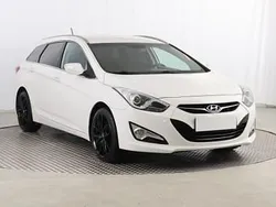 Biały Używany 2014 Hyundai i40 Kombi | 39 999 zł (Dość drogi)