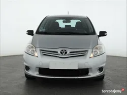 Srebrny Używany 2011 Toyota Auris Hatchback | 11 999 zł (Uczciwa cena)