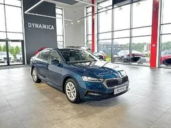 Niebieski Używany 2023 Skoda Octavia Ambition Sedan/Limuzyna | 94 700 zł (Uczciwa cena)