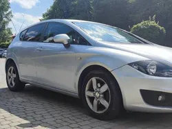 Srebrny Używany 2009 Seat Leon Hatchback | 15 500 zł (Uczciwa cena)