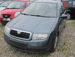 Niebieski Używany 2004 Skoda Fabia Hatchback | 4900 zł
