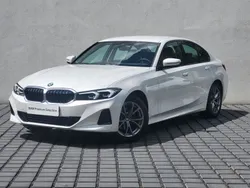 Biel mineralna metalizowany Używany 2023 BMW 318 Shadowline Sedan/Limuzyna | 164 900 zł (Dość drogi)