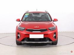 Czerwony Używany 2022 Kia Stonic SUV | 69 999 zł (Uczciwa cena)