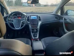 Czarny Używany 2011 Opel Astra Cosmo Hatchback | 15 500 zł (Super Cena)