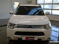 Biały Używany 2013 Mitsubishi Outlander SUV | 23 200 zł