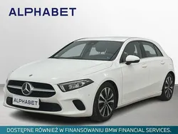 Biały Używany 2022 Mercedes A200 Hatchback | 95 900 zł (Uczciwa cena)