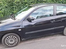 Czarny Używany 2003 Seat Ibiza Hatchback | 3500 zł (Uczciwa cena)