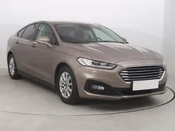 Złoty Używany 2019 Ford Mondeo Hatchback | 61 499 zł (Uczciwa cena)