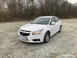 Biały Używany 2012 Chevrolet Cruze Hatchback | 16 400 zł (Uczciwa cena)