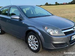Grafitowy Używany 2006 Opel Astra Hatchback | 8900 zł (Uczciwa cena)