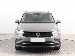 Szary Używany 2021 VW Tiguan SUV | 104 999 zł (Uczciwa cena)