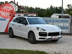 Biały (metalik, perła) Używany 2019 Porsche Cayenne SUV | 205 000 zł
