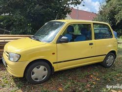 Żółty Używany 2000 Daihatsu Cuore Hatchback | 3700 zł
