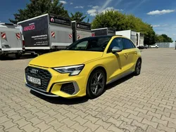 Żółty (metalik) Używany 2022 Audi S3 Hatchback | 170 000 zł (Uczciwa cena)