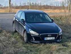 Czarny Używany 2017 Hyundai i30 Hatchback | 21 000 zł
