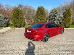 Czerwony Używany 2019 Volvo S60 R-Design Sedan/Limuzyna | 105 500 zł (Uczciwa cena)