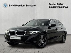 Black sapphire metallic metalizowany Używany 2023 BMW 320 Kombi | 179 700 zł
