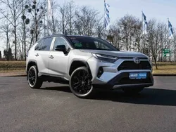 Srebrny Używany 2023 Toyota RAV4 SUV | 179 999 zł (Uczciwa cena)