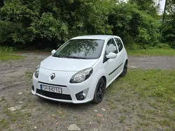 Biały (metalik) Używany 2010 Renault Twingo Hatchback | 12 900 zł (Uczciwa cena)