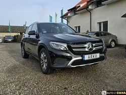 Czarny (metalik) Używany 2017 Mercedes GLC220 SUV | 94 228 zł (Dobra cena)