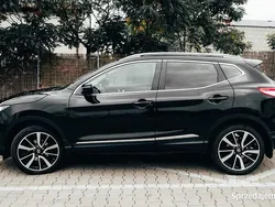Czarny Używany 2014 Nissan Qashqai SUV | 45 900 zł (Uczciwa cena)