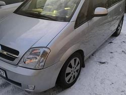 Srebrny Używany 2005 Opel Meriva Minivan | 5500 zł (Uczciwa cena)