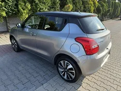 Srebrny (metalik) Używany 2018 Suzuki Swift Hatchback | 24 600 zł
