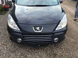 Czarny Używany 2006 Peugeot 307 CC Kabriolet | 6999 zł