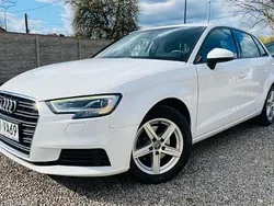 Biały Używany 2020 Audi A3 Sportback Hatchback | 49 900 zł
