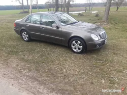 Brązowy Używany 2008 Mercedes E300 Sedan/Limuzyna | 26 500 zł