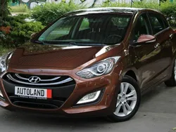 Brązowy (metalik) Używany 2012 Hyundai i30 Style Hatchback | 41 444 zł